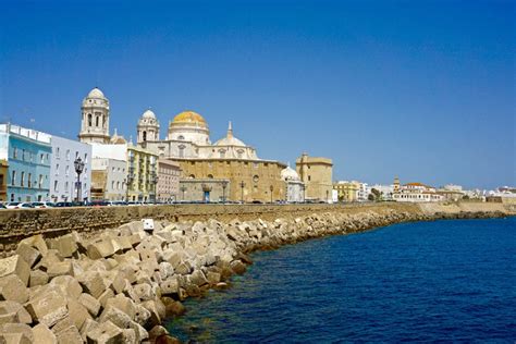 Gay guide to Cadiz